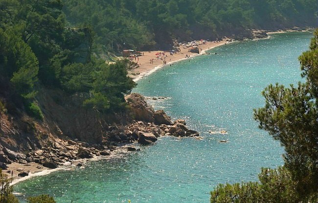 Promontoire situé dans la baie de Korazane