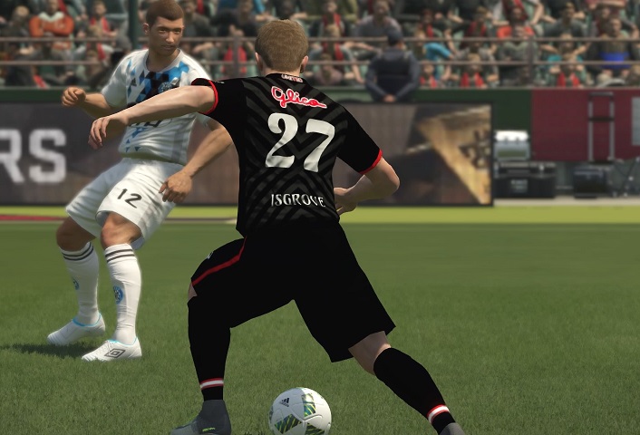 Isgrove avec Heiwashima United FC